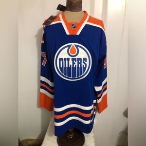 Connor McDavid Hockey Jersey. New with Tags. Size LT.